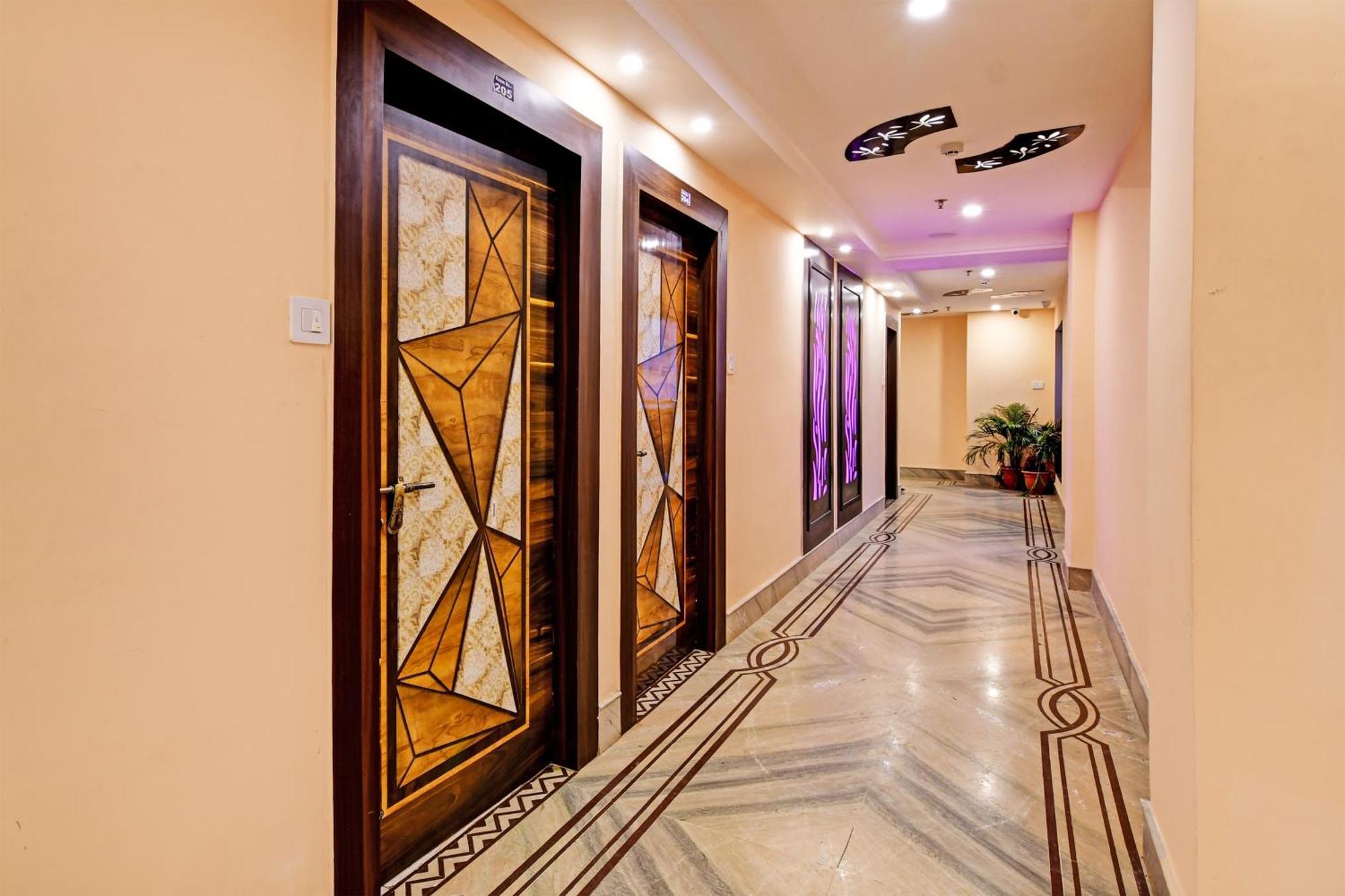 Townhouse The Grand Touch & The Royal Touch Hotell Digha  Eksteriør bilde