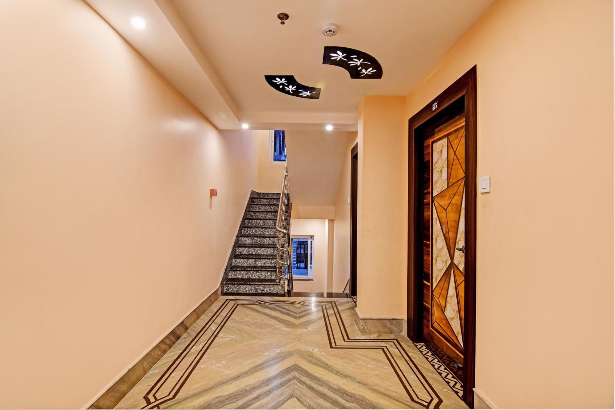 Townhouse The Grand Touch & The Royal Touch Hotell Digha  Eksteriør bilde
