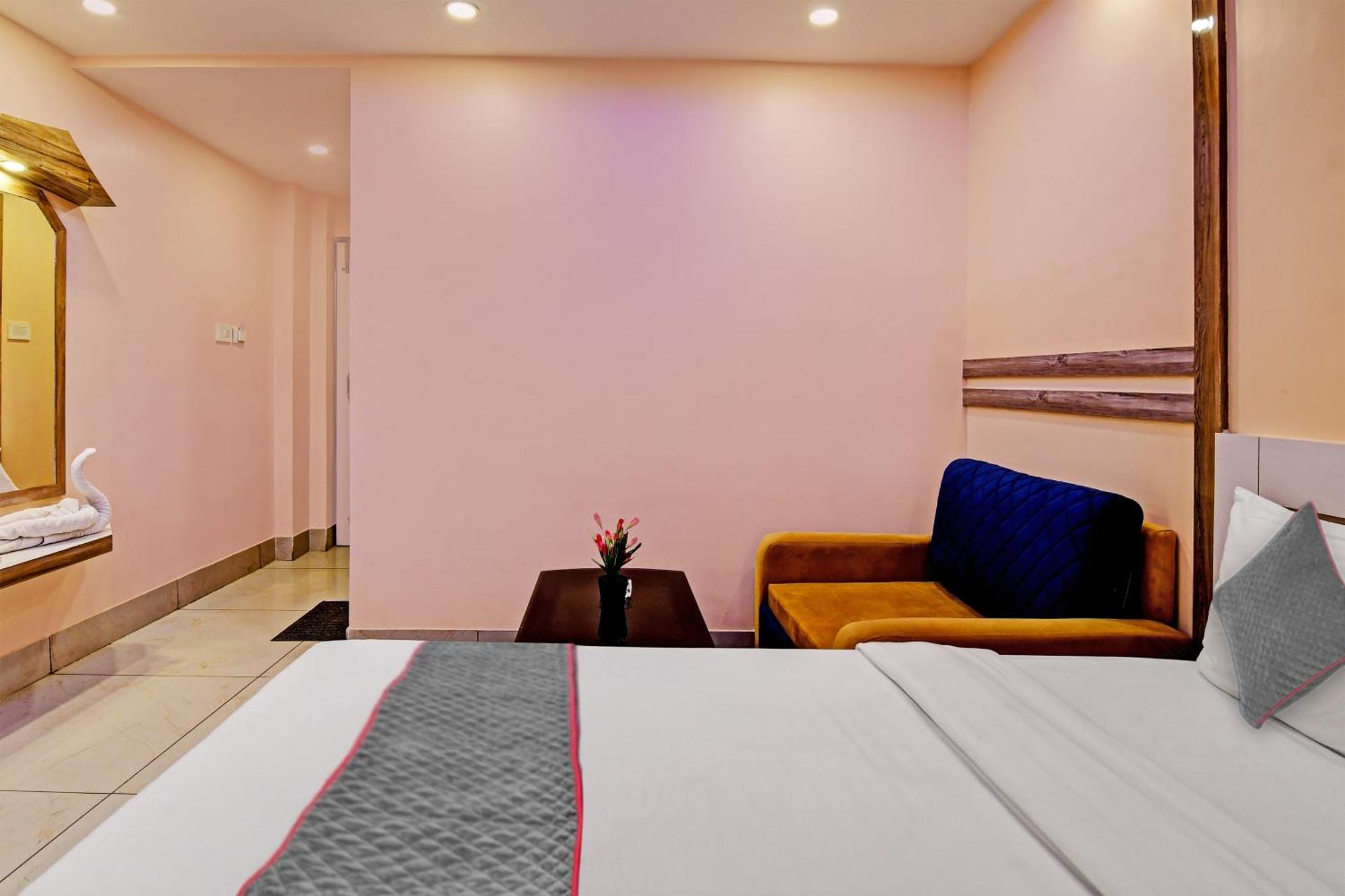 Townhouse The Grand Touch & The Royal Touch Hotell Digha  Eksteriør bilde