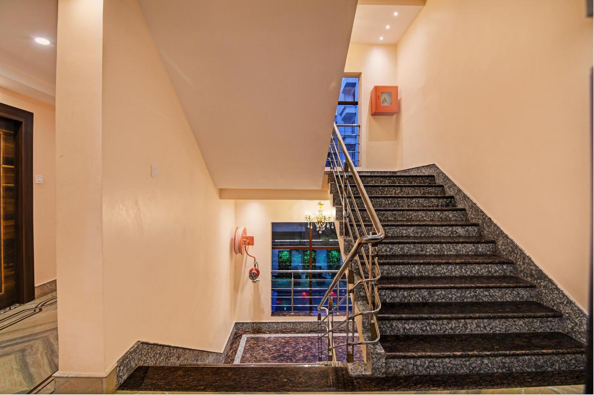 Townhouse The Grand Touch & The Royal Touch Hotell Digha  Eksteriør bilde
