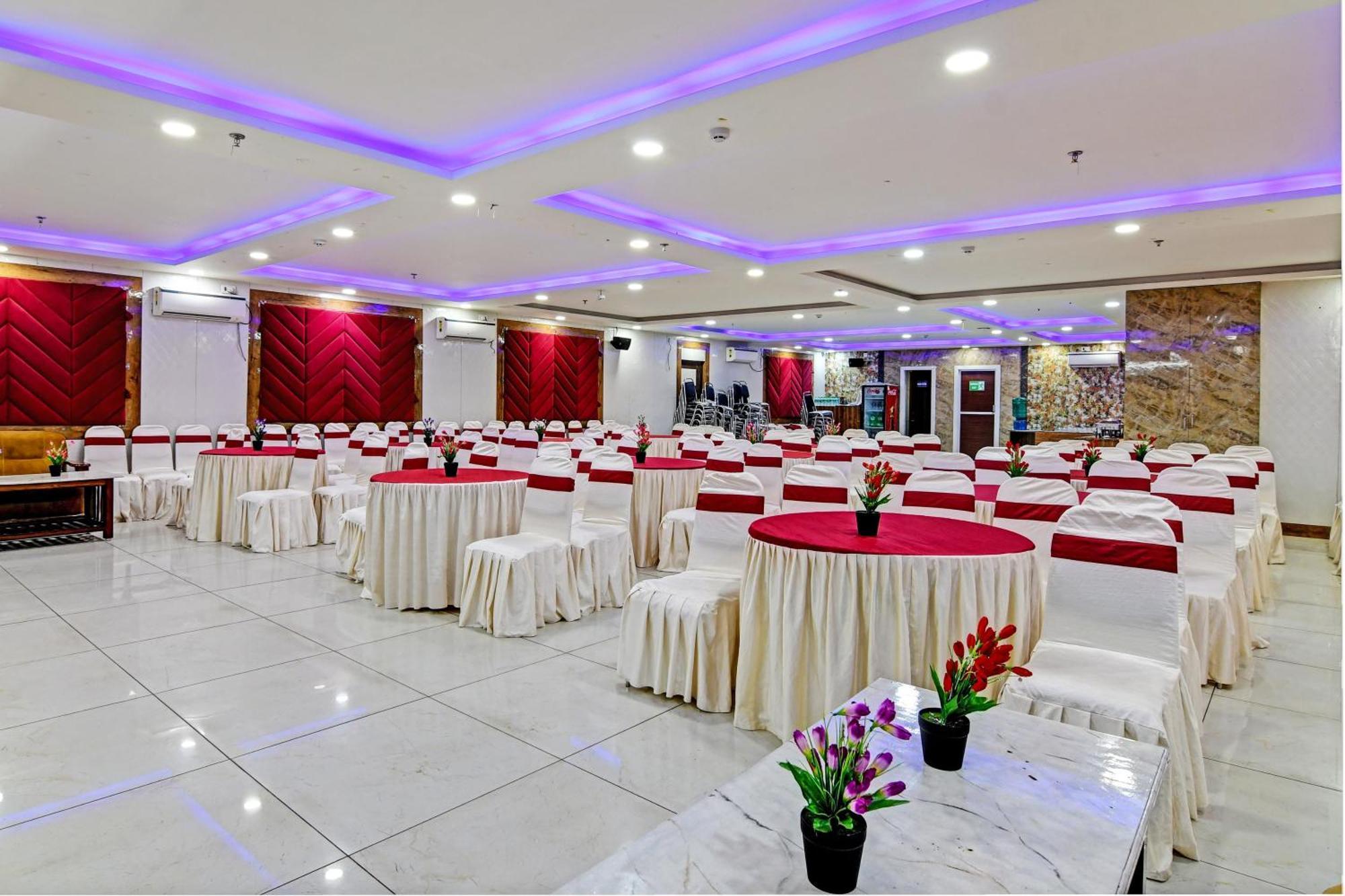 Townhouse The Grand Touch & The Royal Touch Hotell Digha  Eksteriør bilde