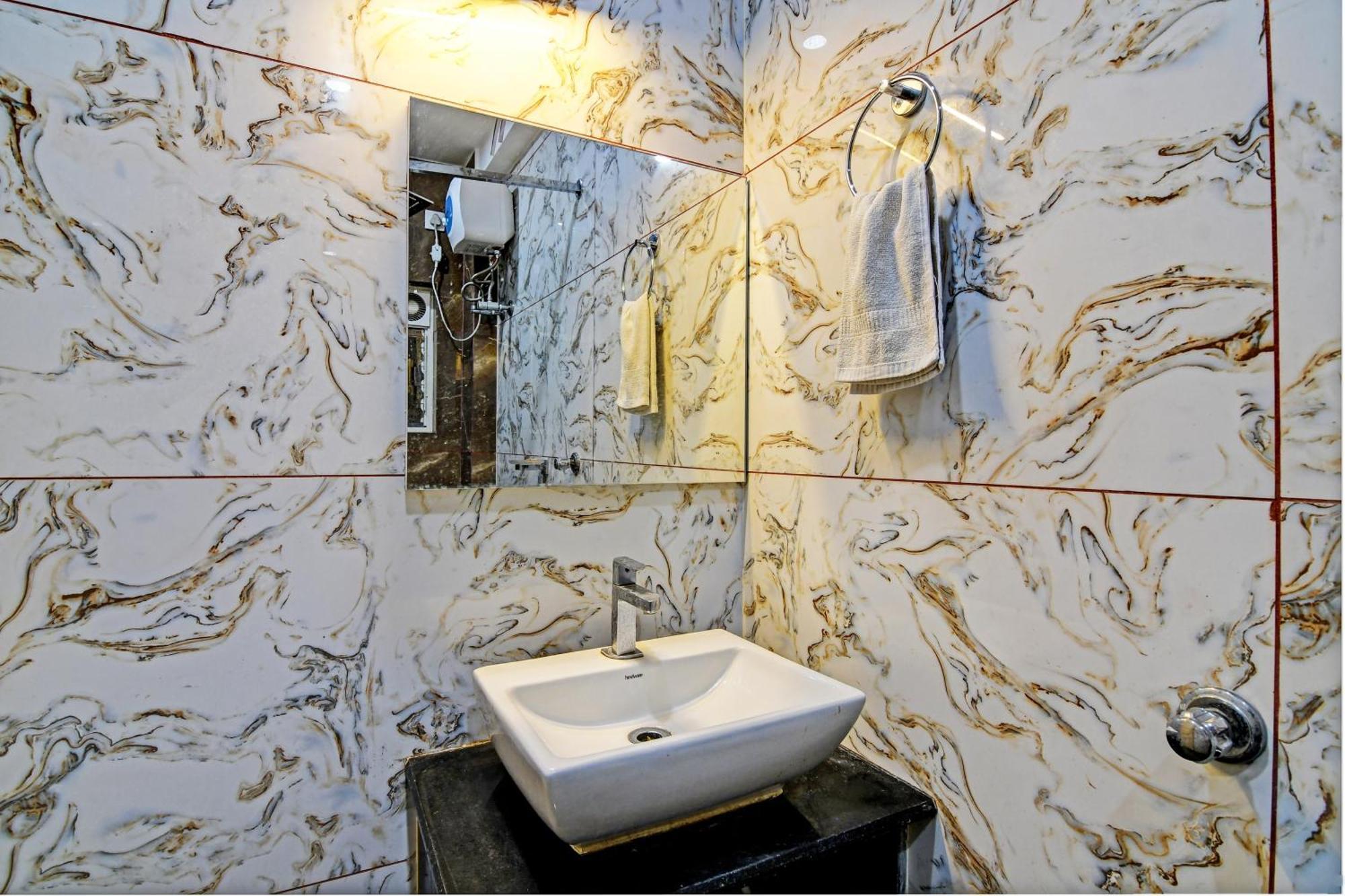 Townhouse The Grand Touch & The Royal Touch Hotell Digha  Eksteriør bilde