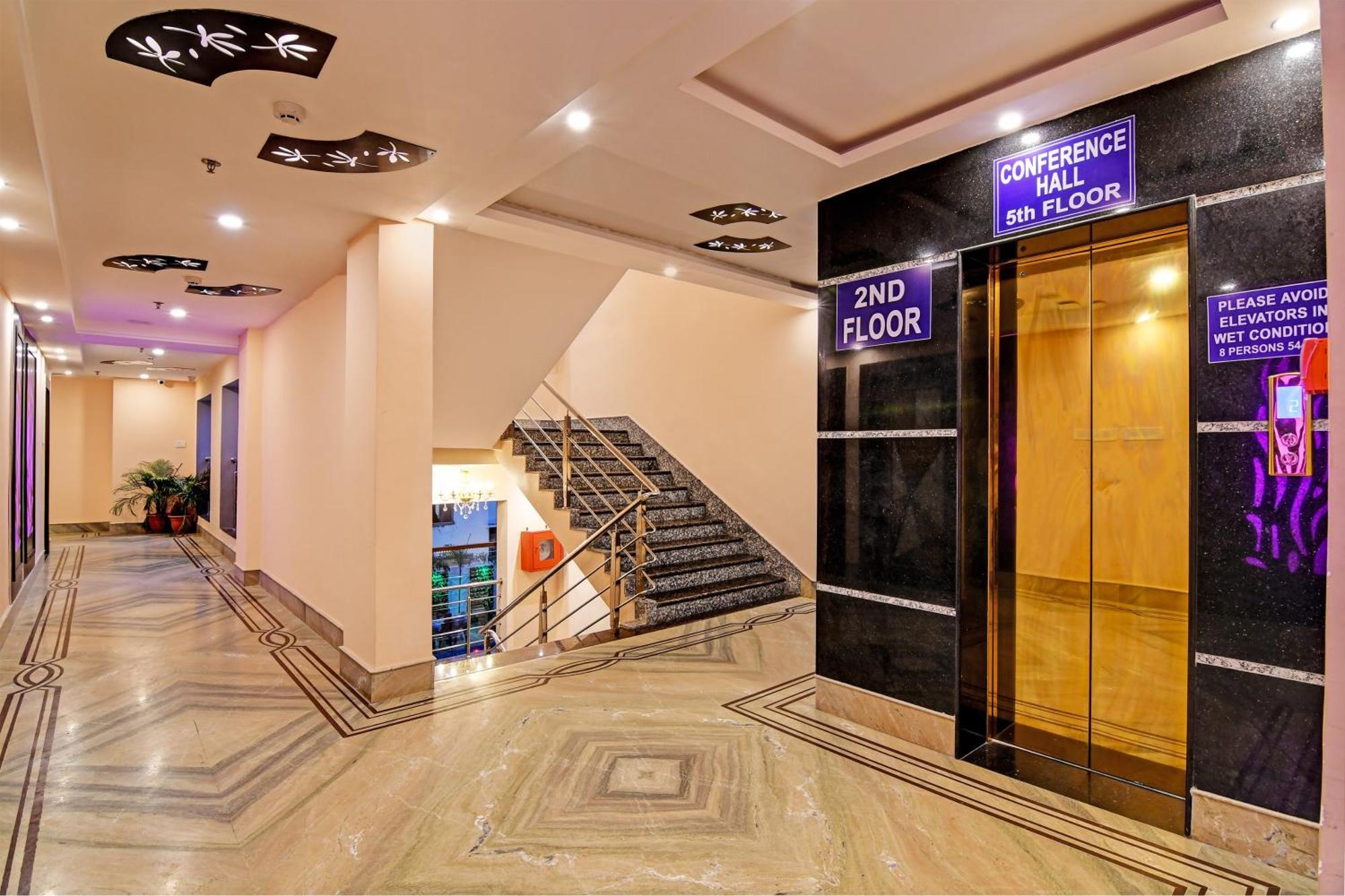Townhouse The Grand Touch & The Royal Touch Hotell Digha  Eksteriør bilde